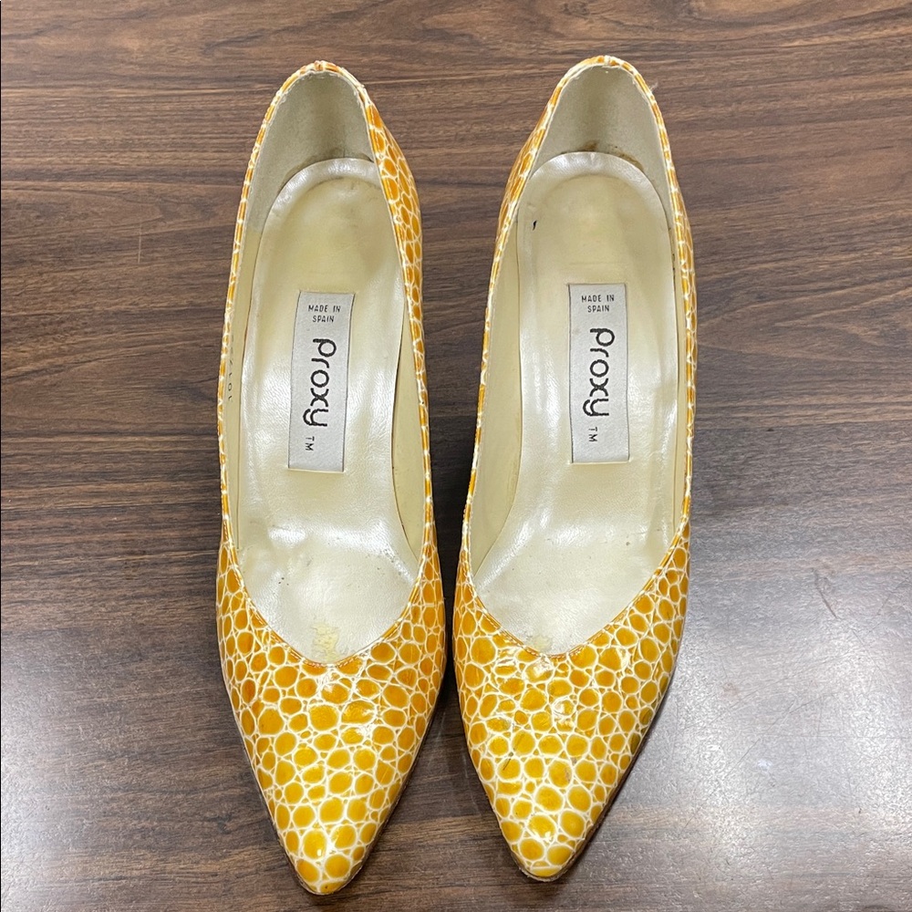 Poxy Yellow Patterned Vintage Heels